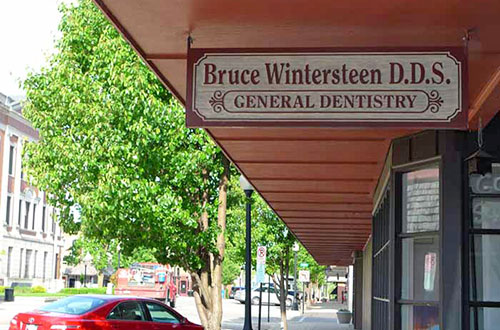 Bruce Wintersteen DDS - Monticello, IL